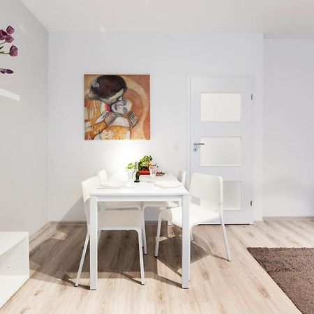 Project Comfort Apartament Dywizjonu 303 175/8 Warszawa Apartment Bagian luar foto
